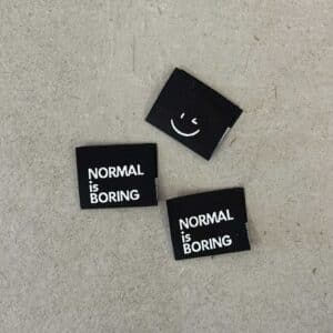 CreJanneke - Normal is boring labels zwart (3 stuks)