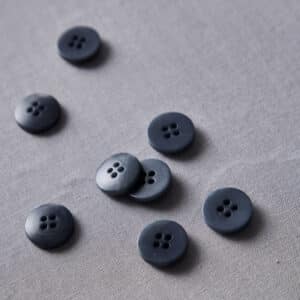 MeetMilk - Corozo knoop 15mm dusty blue