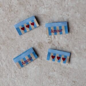 Van schie raamdecoratie & stoffen 1 Loop&label - amour hartjes - zijnaadlabels (4 stuks)