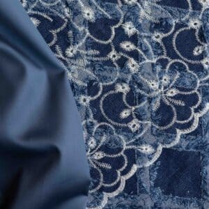 Denim geborduurde bloemen indigo