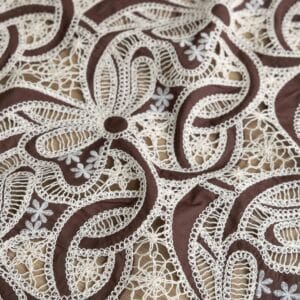 Broderie bloemen offwhite/bruin