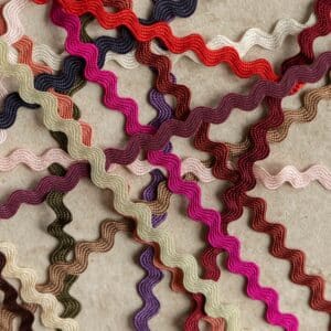 Van schie raamdecoratie & stoffen 1 Zigzagband uni 5mm