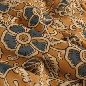 Katoenen voile batik bloemen roestbruin