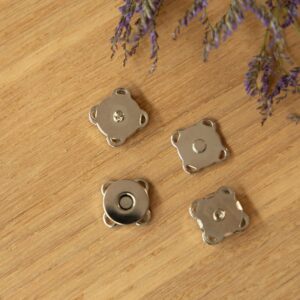Magneetknoop aannaaibaar 14mm zilver
