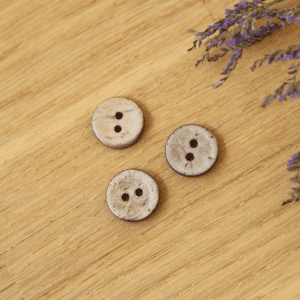 Parelmoer knoop 15mm beige