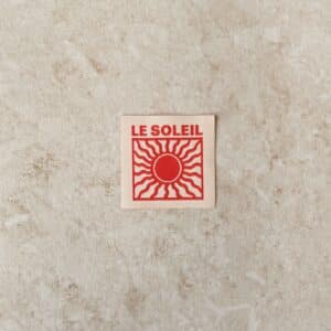 Van schie raamdecoratie & stoffen 5 Loop&label - le soleil - medium label