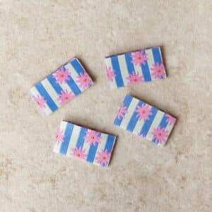 Van schie raamdecoratie & stoffen 8 Loop&label - bloemen - zijnaadlabels (4 stuks)